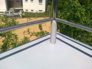 Hydroizolácia balkóna s detailom zábradlia